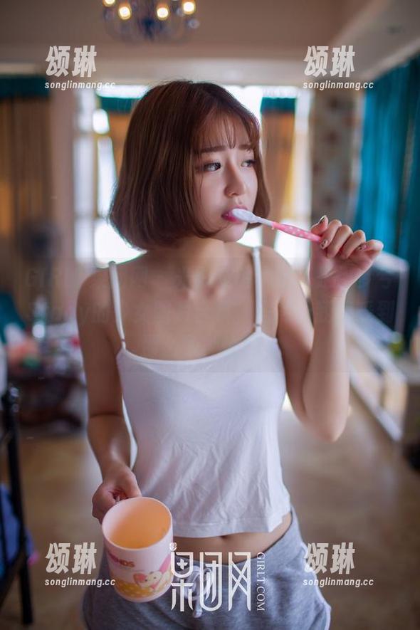 GIRLT果团网 - 光影交错，这可是何梦兮Stacy的少女图片合集，居然让我感受到那么多种情绪？