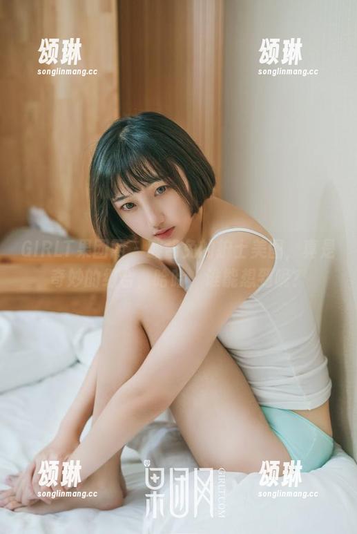 GIRLT果团网-酸酱兔 GIRLT果团网 - 酸酱兔的护士美图,真是奇妙的组合,哈哈,谁能想到呢?