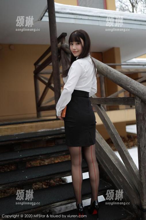 MFStar模范学院-柳侑绮Sevenbaby MFStar模范学院 - 柳侑绮Sevenbaby的日常写真:好像就是我随手拍的壁纸mặt