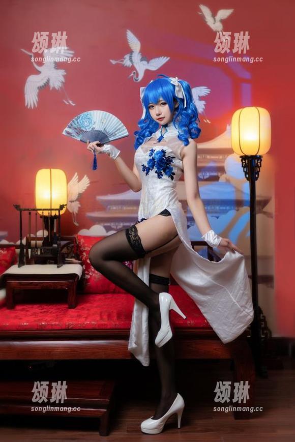 Momoko葵葵最新写真：黎塞留，不只是个名字吧？