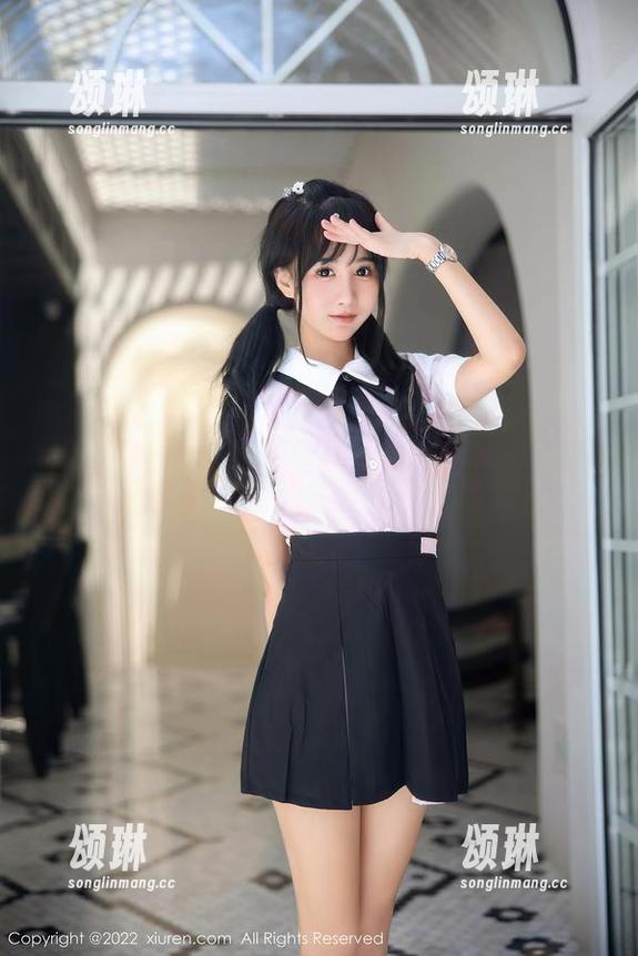 Xiuren秀人网-清水美嘉 Xiuren秀人网 - 清水美嘉的裤里丝:从裤子里面透出的一丝不苟,哈哈!
