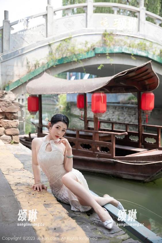 Xiuren秀人网 - 一次不够，盼盼玉奴的双人写真图包里填满你难以言喻的期待！
