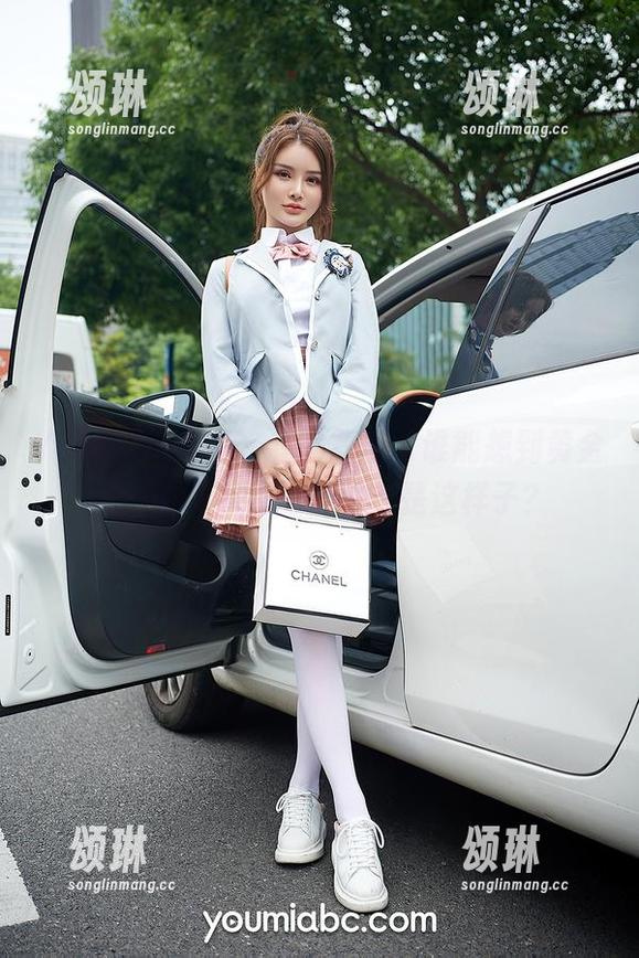 YouMi尤蜜荟-黄金宝儿 YouMi尤蜜荟 - 套图登场,谁能想到黄金宝儿的“婉约派野兽”是这样子?