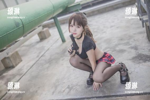 yoko夏宅 yoko夏宅的天台私房自拍:这天台可不是普通的WIFI发射器哦!