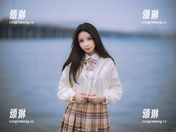 当妍子坚不可摧遇上小舟潮，免费写真其实是给你们的“水上欢乐豆”！