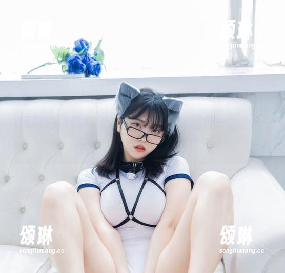 沉默的眼镜与宋哈娜(송하나)，随便一翻的写真，难道都是无心之作？