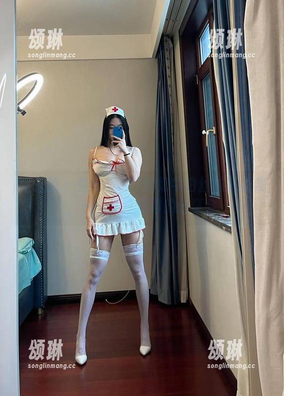 微密圈 - 宝儿茹171的奶牛白丝袜写真集，一场丈量优雅的分享会
