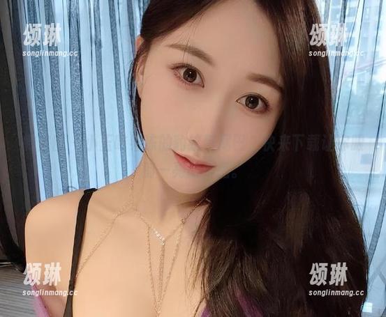 微密圈 - 小玉吃果冻的豹纹带尾巴，快来下载让你眼前一亮的作品。
