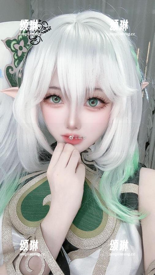 加藤惠和南小鸟的自拍大赛：嶋葵的免费写真也太会玩了吧？