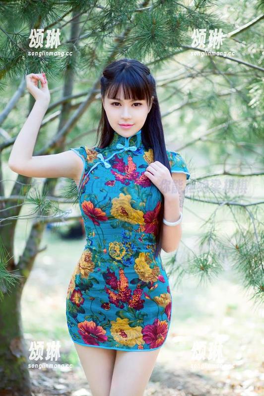 推女郎 - 原图中的美脚：你能拒绝梁棋棋的诱惑吗？