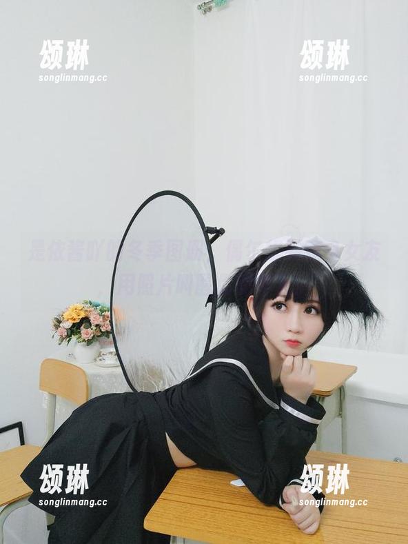 是依酱吖 是依酱吖的冬季图册,偶尔想要变身女友,用照片叫醒你的冬天。