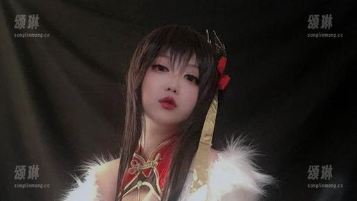 观看椒妮佐仁的样子，原图大凤，馋得我恨不得要仰望。