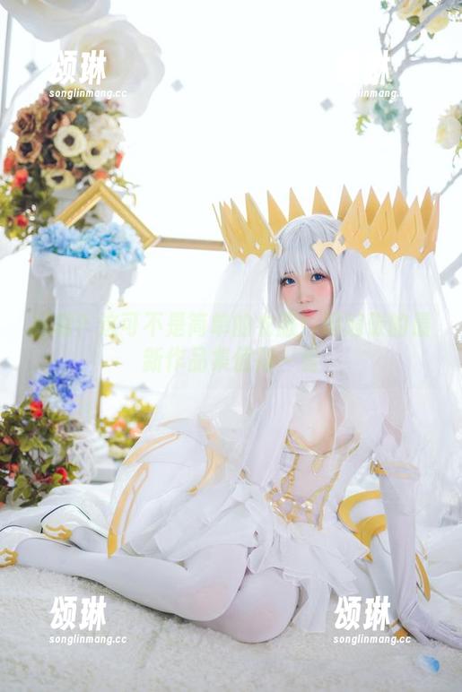 焖焖碳 红裙?这可不是简单的衣服!焖焖碳的最新作品集值得一看