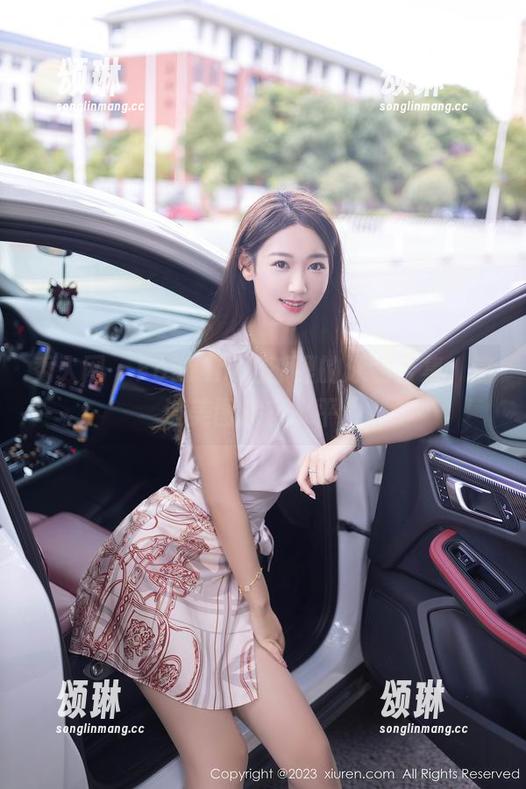 秀人网-FoxYini孟狐狸 秀人网 - FoxYini孟狐狸的泳装合集,这波美图没有水平!