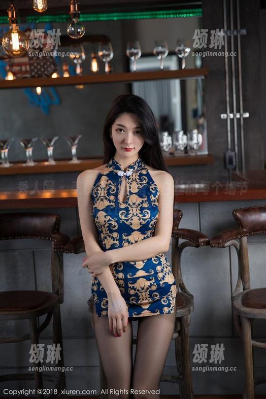 秀人网 - 美桃酱作品馆：白丝的每个细节都在图库里发光