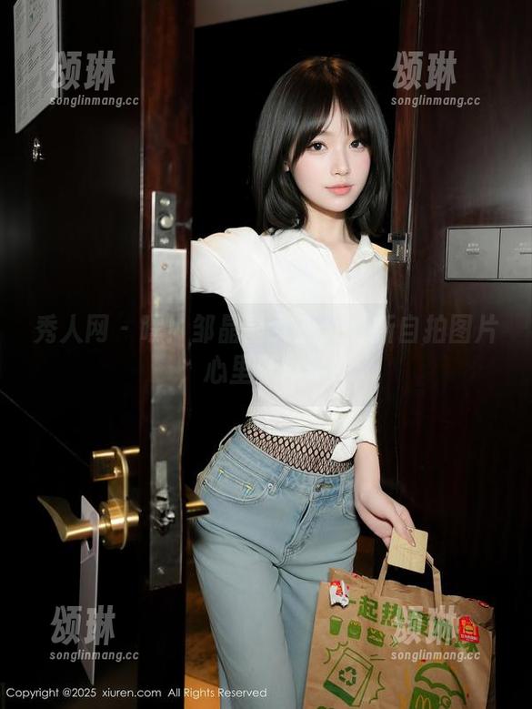 秀人网-邹晶晶女王 秀人网 - 嘿!邹晶晶女王又更新自拍图片,心里默默数!