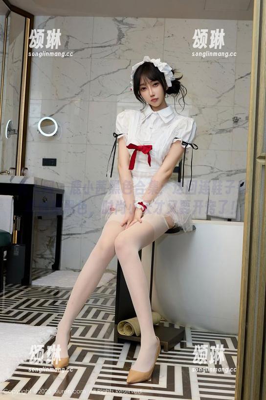 秀人网-鹿小茜 秀人网 - 鹿小茜黑色合集:这回连鞋子都要选择黑色,时尚小天才又要开窍了!