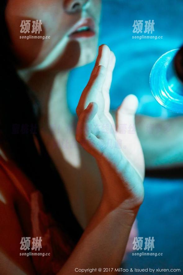 蜜桃社-伊素妍 蜜桃社 - 看!伊素妍在线的蕾丝,细节多到让我想多看几遍。