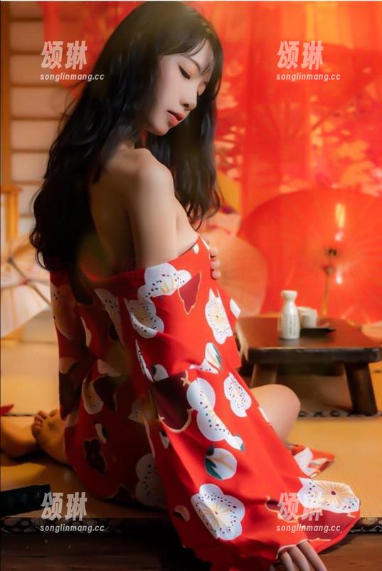 西瓜少女 看吧,这就是西瓜少女的原图,清纯得让我想喝西瓜汁!