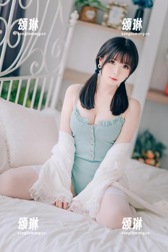 明天的快递竟然是霜月shimo的闪灵照片合集！这是什么操作？