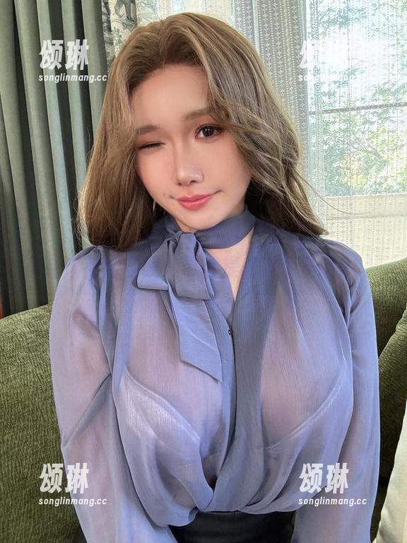 麻花麻花酱在线，带你提前过个圣诞2b！